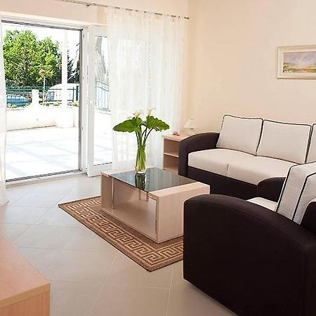 Spacious 1 Bedroom 4 Star Apartment, Mlini Exterior photo