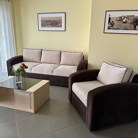 Spacious 1 Bedroom 4 Star Apartment, Mlini Exterior photo