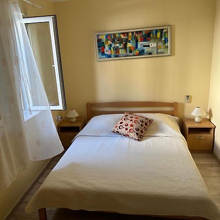 Spacious 1 Bedroom 4 Star Apartment, Mlini Exterior photo
